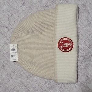 Aerie Cindy Lou Dr Seuss Soft Knit Beanie Hat